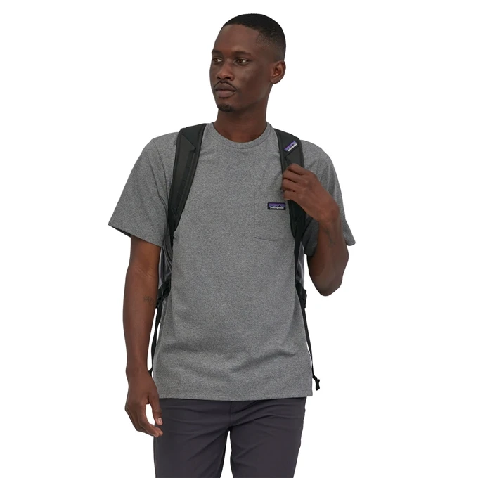 Patagonia Black Hole Duffel 40L Fitz Roy Patchwork: Nouveau Green 6 Patagonia Black Hole Duffel 40L Fitz Roy Patchwork: Nouveau Green - Afbeelding 4