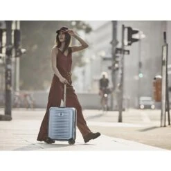 Victorinox Airox Global Hardside Carry-On Silver 15 Victorinox Airox Global Hardside Carry-On Silver -Samsonite || American Tourister || Eagle Creek Winkel image 926